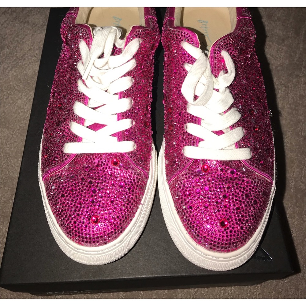 ✨🩷 Betsey Johnson Sidney Rhinestone Embellished Platform Lace-Up Sneakers 🩷✨
